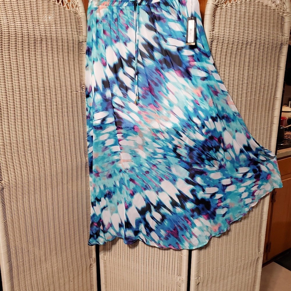 Clothes - Picture 4 of 4